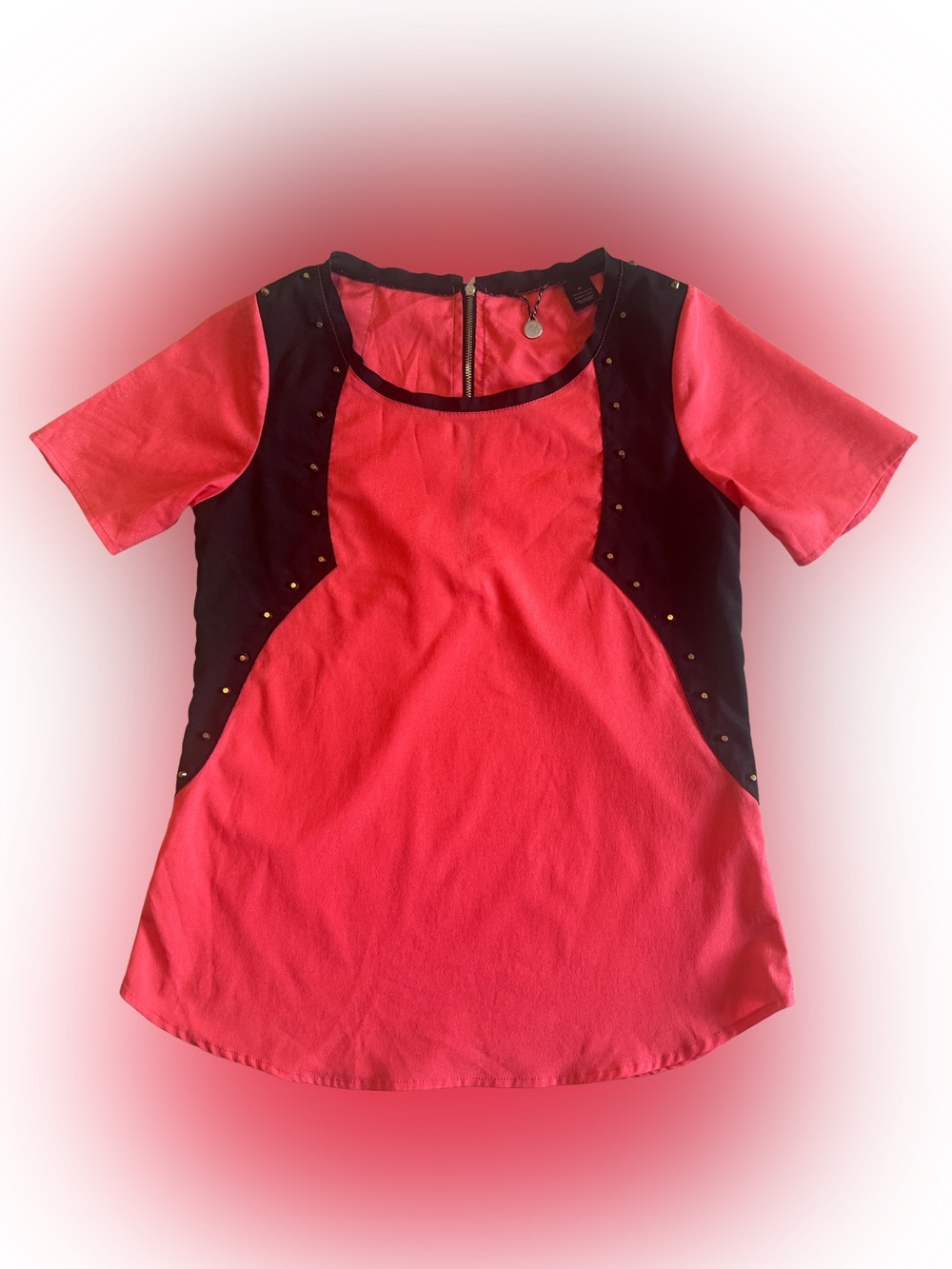 BKE Boutique Women's Medium Pink & Black Studded Short Sleeve Zip Back Blouse M
